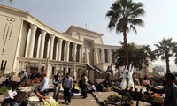  Aumenta escalada de tensiones en crisis institucional egipcia 